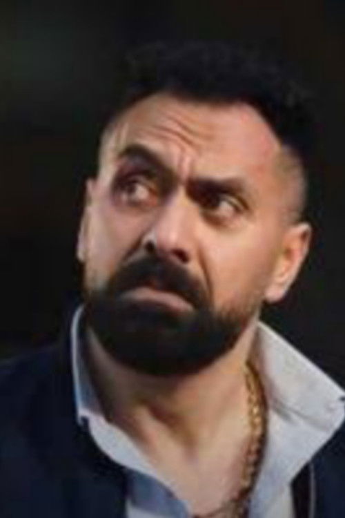 Ahmed Abdallah as كارم فتح الله