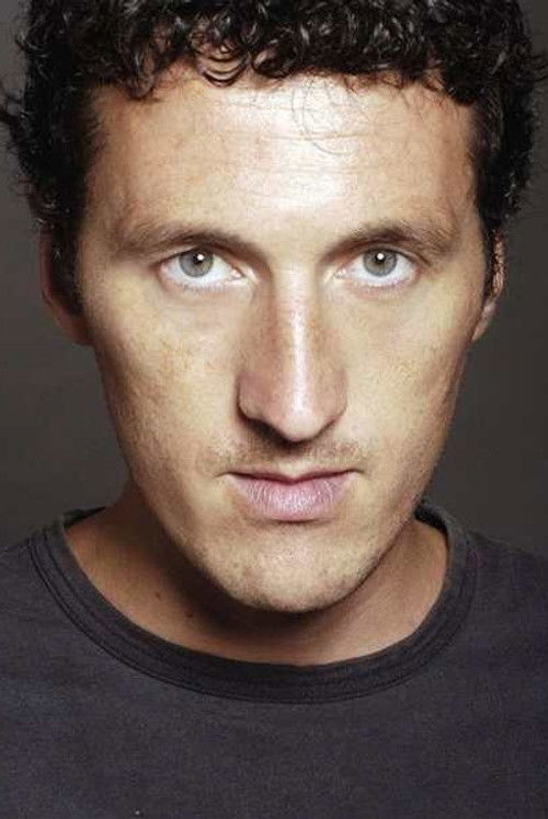 Iván Luis as Cristóbal (Camarero)