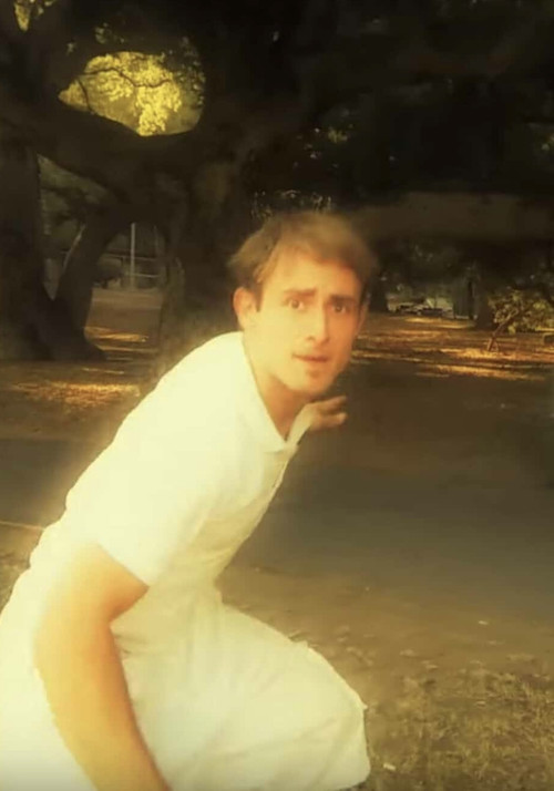 Parkour Vs. Killer Bee