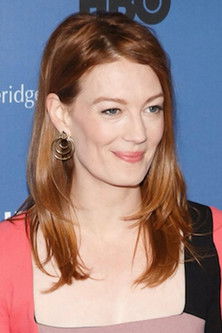 Monica West as Mave Adams