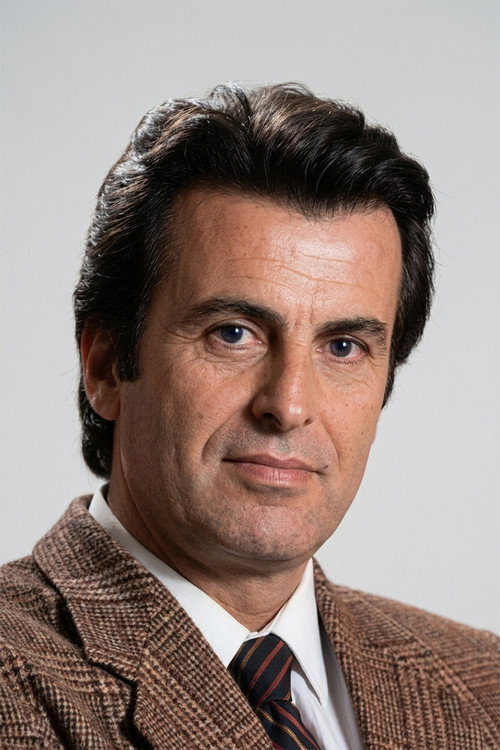 Salih Kırmızı as 