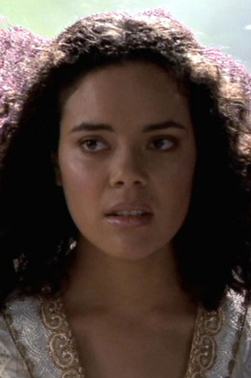 Angela Gribben as Mose's Bride