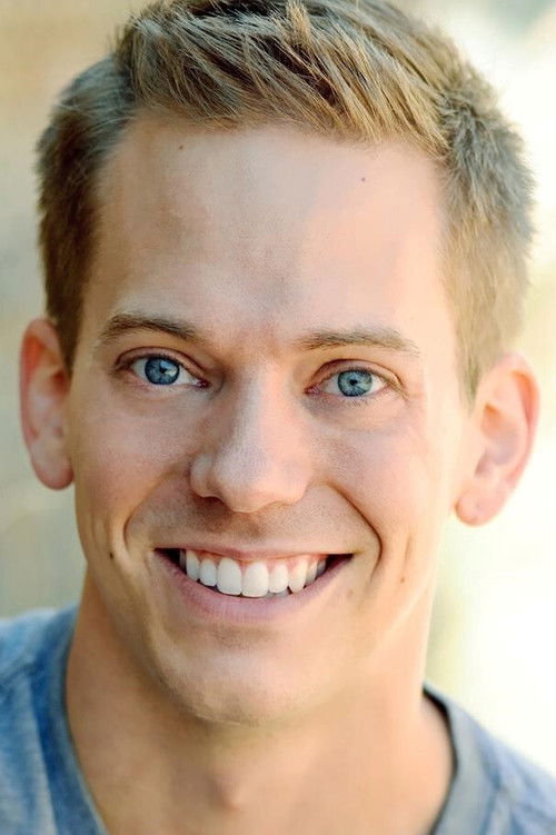 Owen Martin as Lieutenant