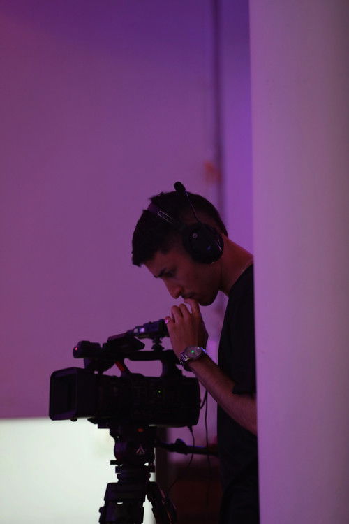 Emanuel Caldin as Homem #1