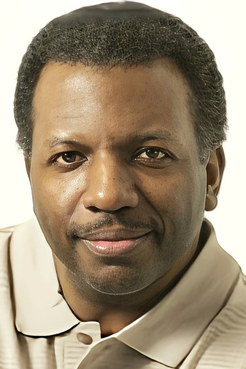 Anthony Aroya as Gavin