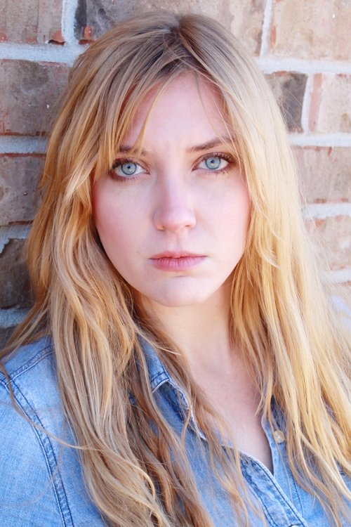 Lauren Palmer as Sue Taylor