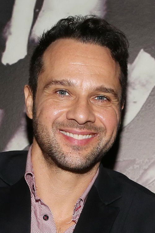 Memos Begnis as Manolis