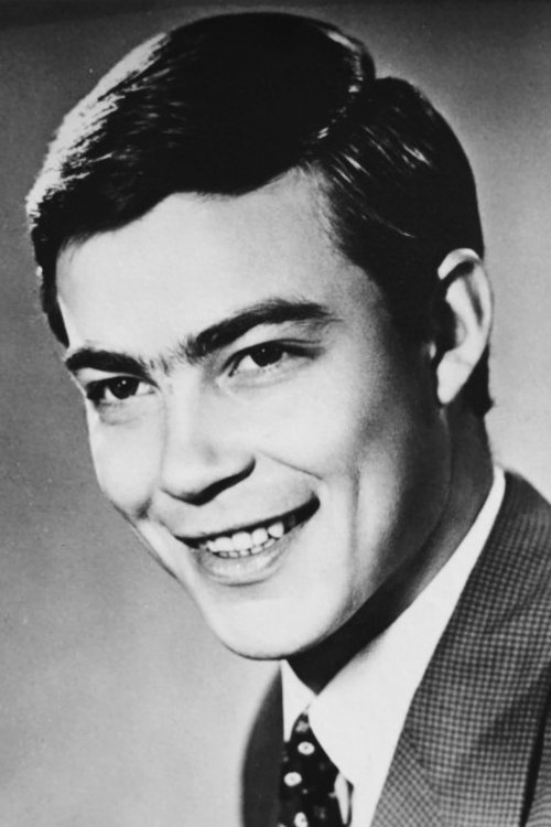 Nikolai Merzlikin as Батыр