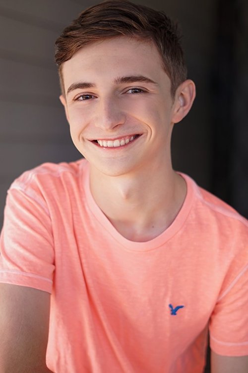 Dylan Hall as Elliot