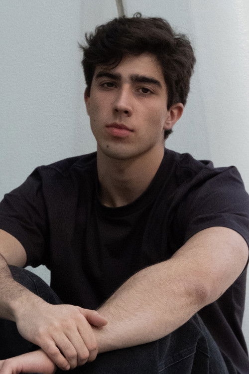 João Pedro Chaseliov as Self - Contestant