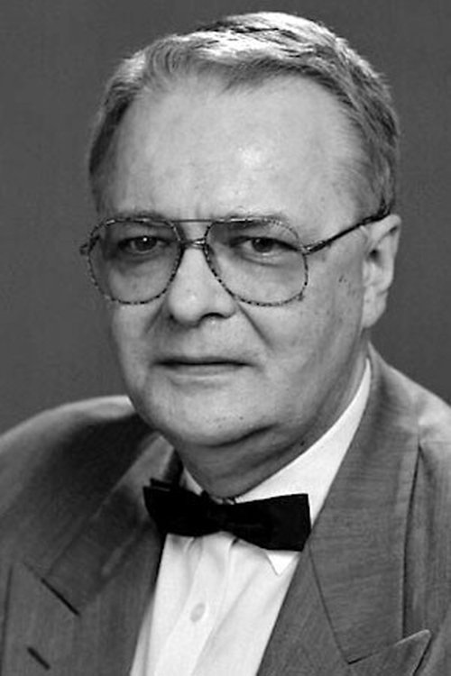 Vyacheslav Yezepov as Writer