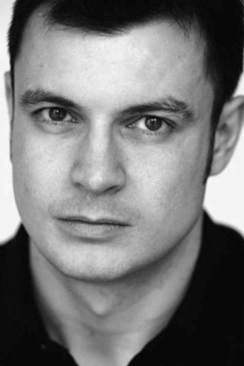 Ross Maxwell as Sean