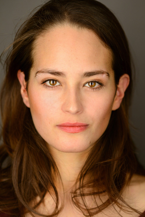 Raye Levine as Sandy