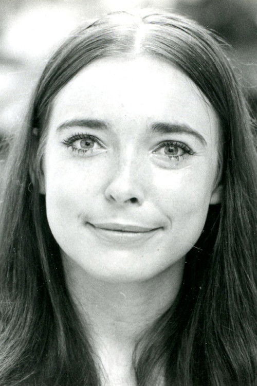 Marie Ahrle as Lolly Schmidt