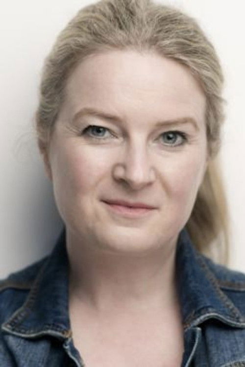 Claudette Baker-Park as Roslyn