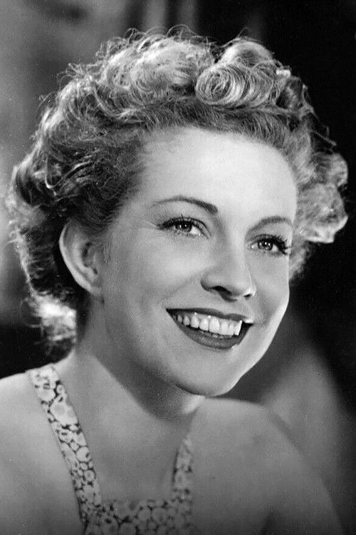 Wissia Dina as Hélène