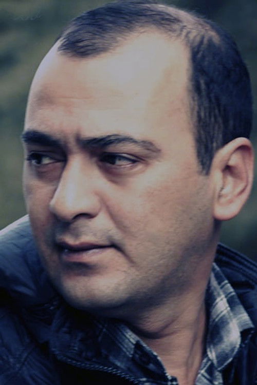 Mehman Mamedov as Əkbər ağa Şeyxülislamov