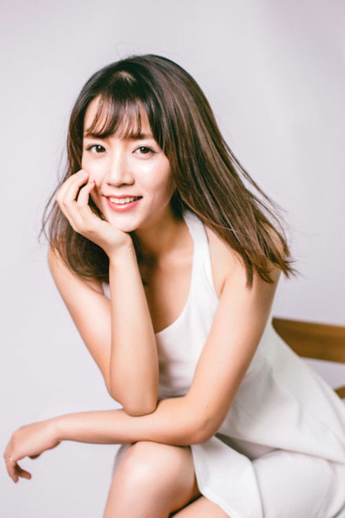 Zang Binbin as Ho Jin