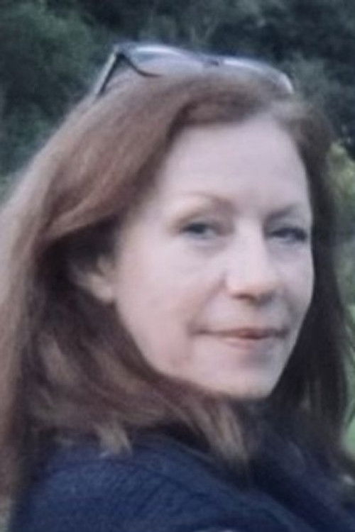 Beatrice Seedorff as Hannahs mor