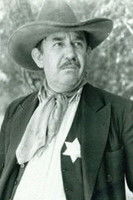 Slim Whitaker as Sheepman (uncredited)