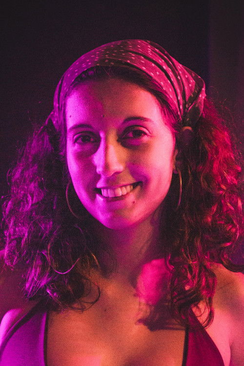 Alexandra Azambuja as Nanda