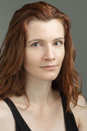 Claudia Boczar as Stray Mother