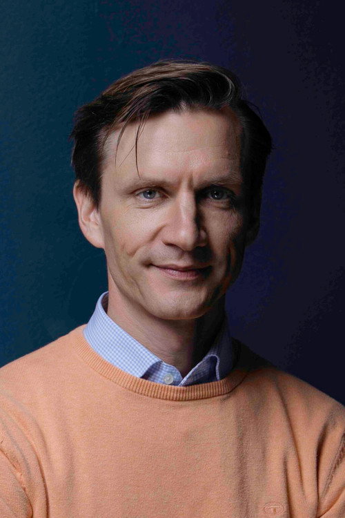 Lukas Trimonis as Zombie 1