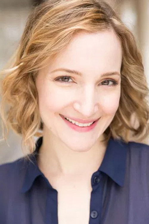 Maggie Lakis as Dae (voice)