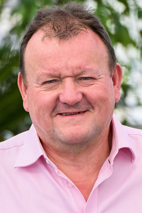 Dave Turner as Magpie