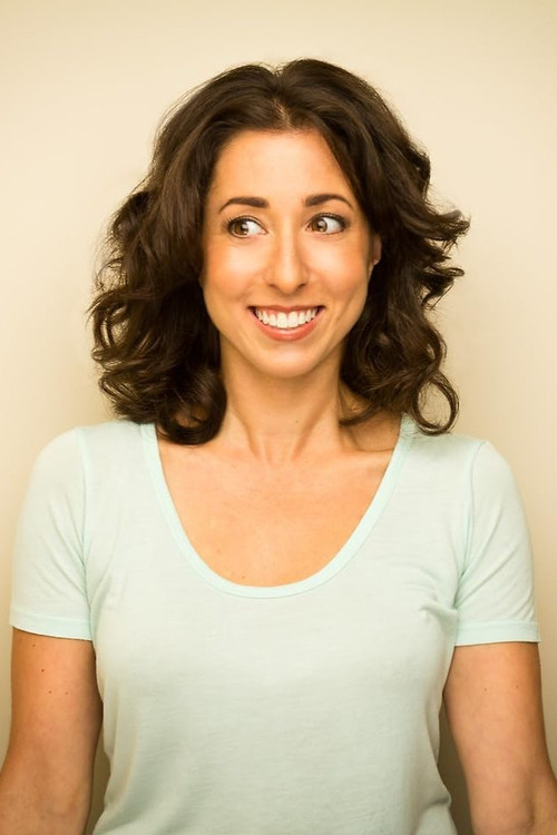 Nadine Djoury as Julia