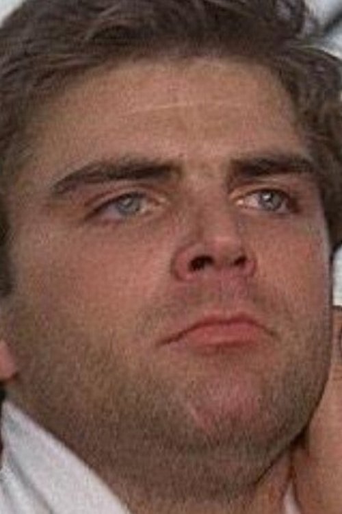 Stefano Mingardo as Wally