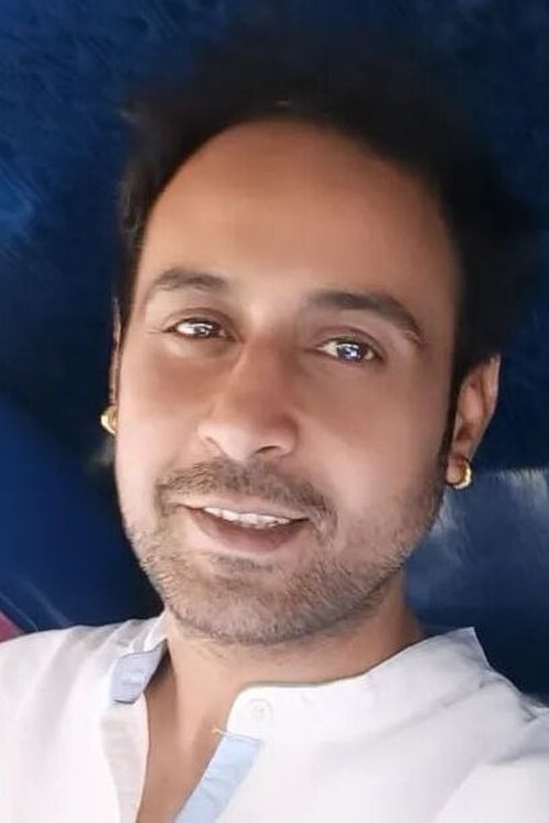 Mahadev Singh Lakhawat as Constable Bishnoi