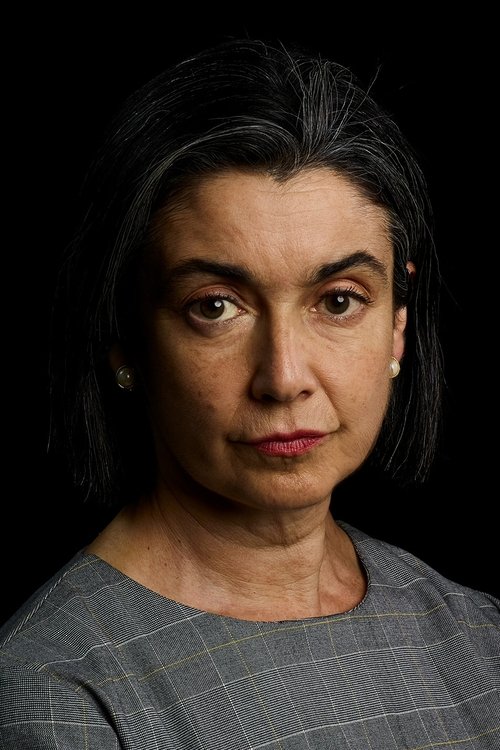 Paulina Urrutia as Macarena Sancho