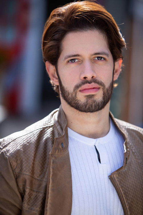 Dario Paredes as Julio