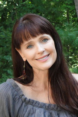 Shell Danielson as Lydia Kellerman