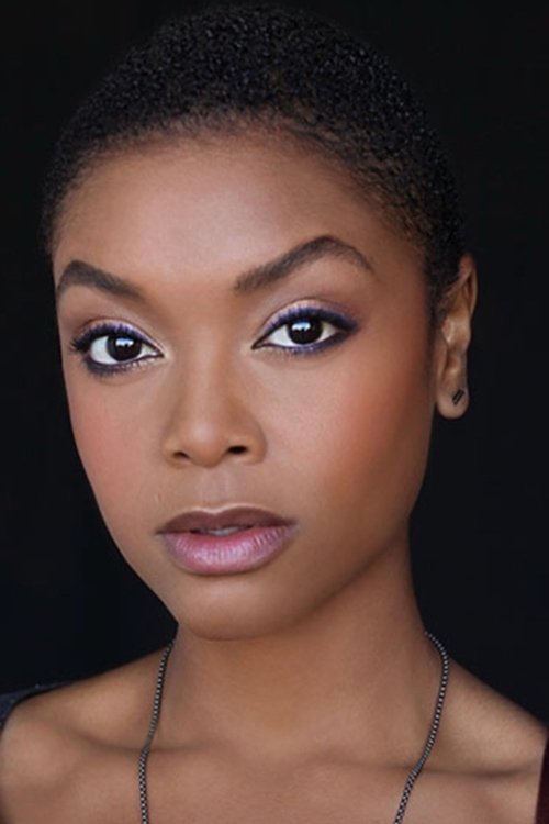 Qualiéma Green as Aquaneesha