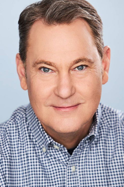 Scott Anderson as Dennis Warwick