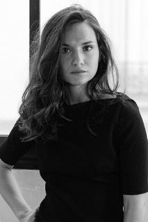 Coralie Lavergne as Edmée