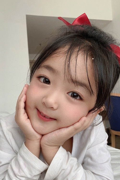 Cheng Zixia as Young Wei