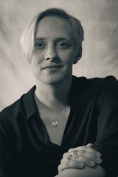 Phoebe Rensink as Karen