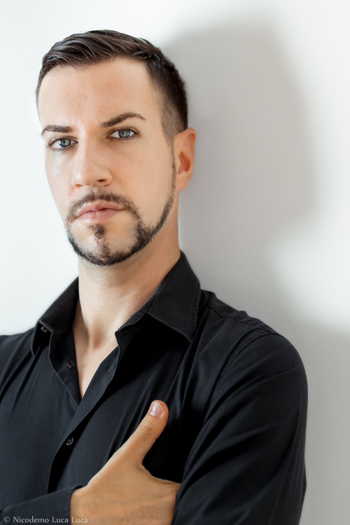 Andrea Mastroni as Cesare Angelotti