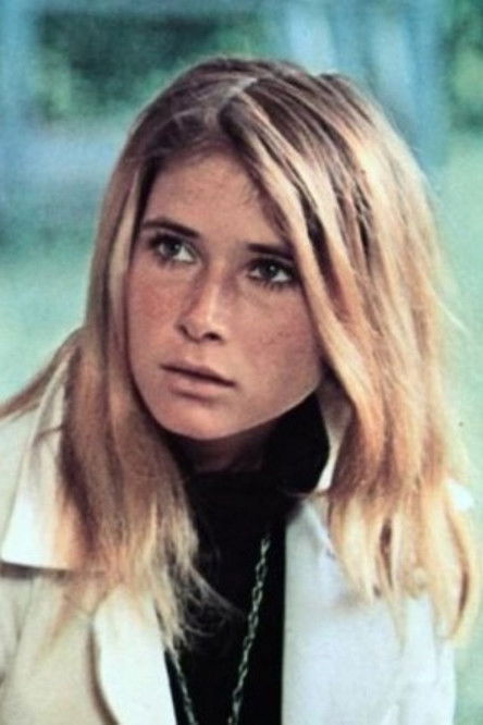 Laurence de Monaghan as Cleo