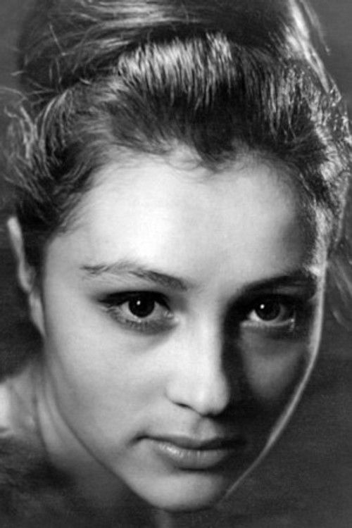 Lyudmila Samokhvalova as Катя Рунёва (безработная)