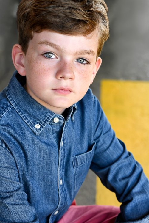 Cole Eichenberger as Michael