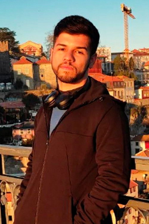 Christian Fontão as Ladrões 1 e 2