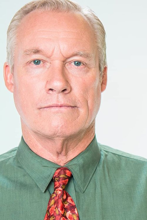 Robert L. Wilson as Howard Hawks