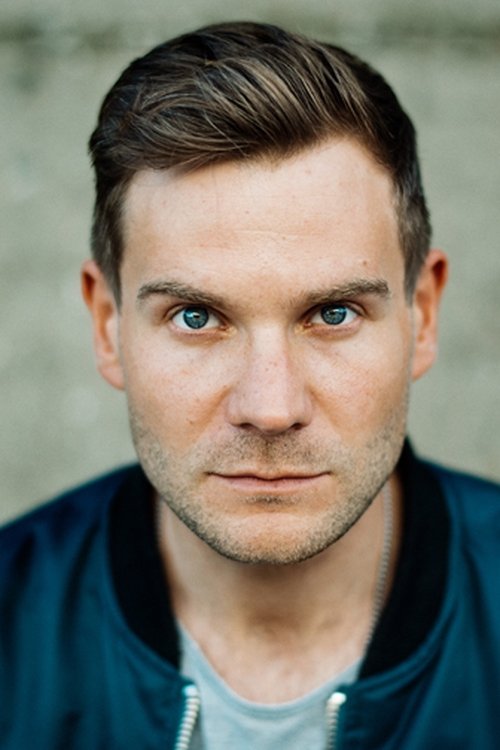 Lukas Piloty as Lenas Kerl