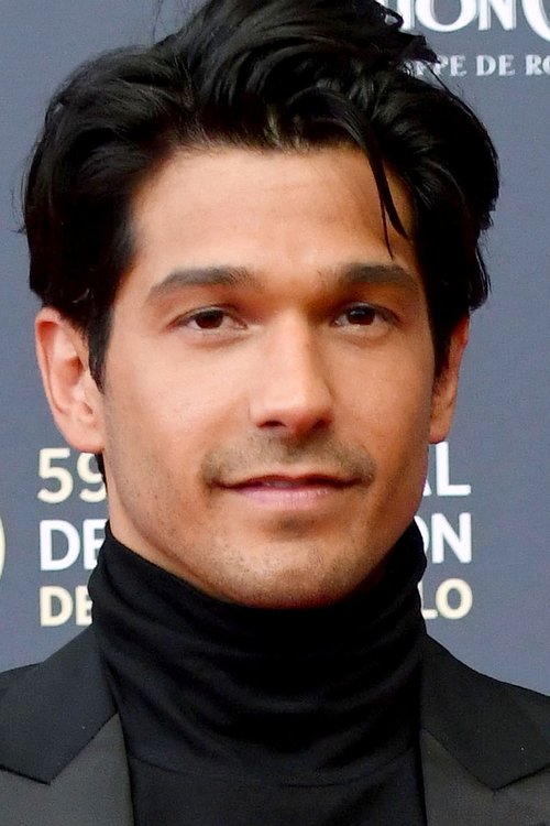 Vinnie Dargaud as Baptiste Moustien