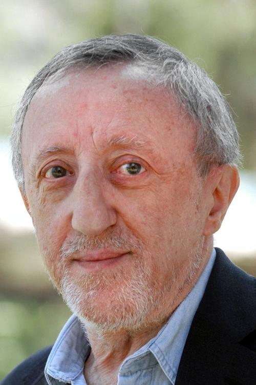 Carlo Delle Piane as Garoffi