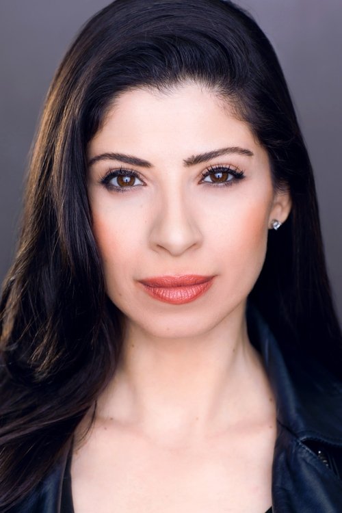 Lorianna Izrailova as Mary